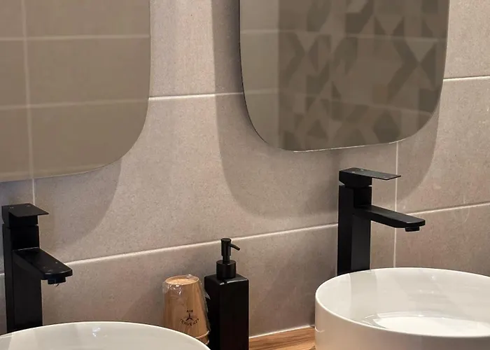 Air Fervenza Lodge *