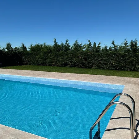 Air Fervenza Деревянный коттедж Думбрия